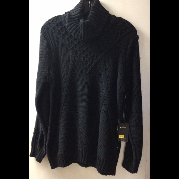 🌟 Black Knit Turtleneck Sweater - Picture 1 of 6
